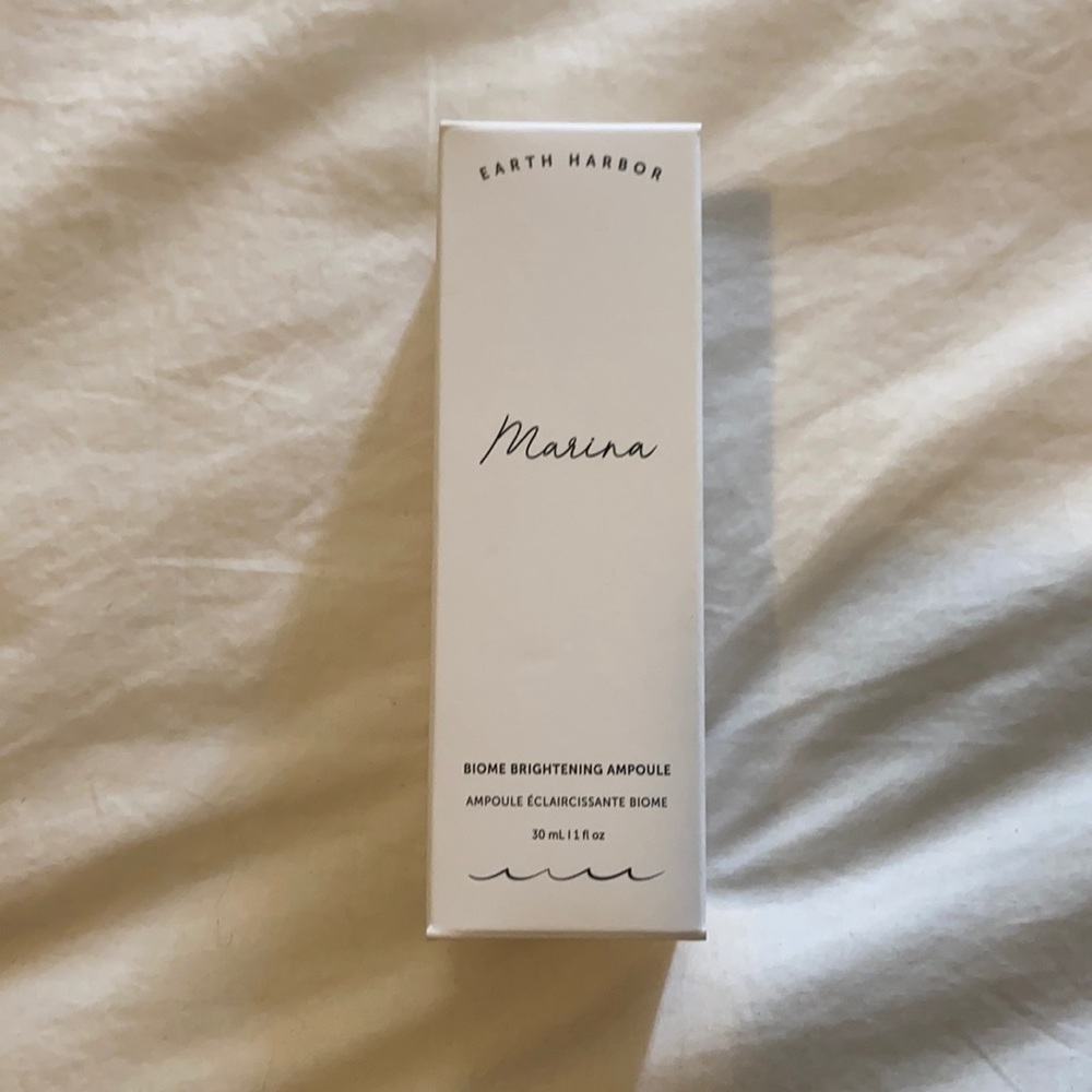 Earth Harbor Marina Ampoule
